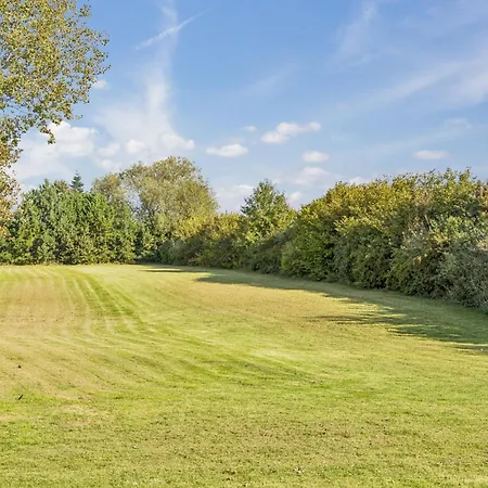 Golf Og Fred Ved Villa Nykøbing Falster